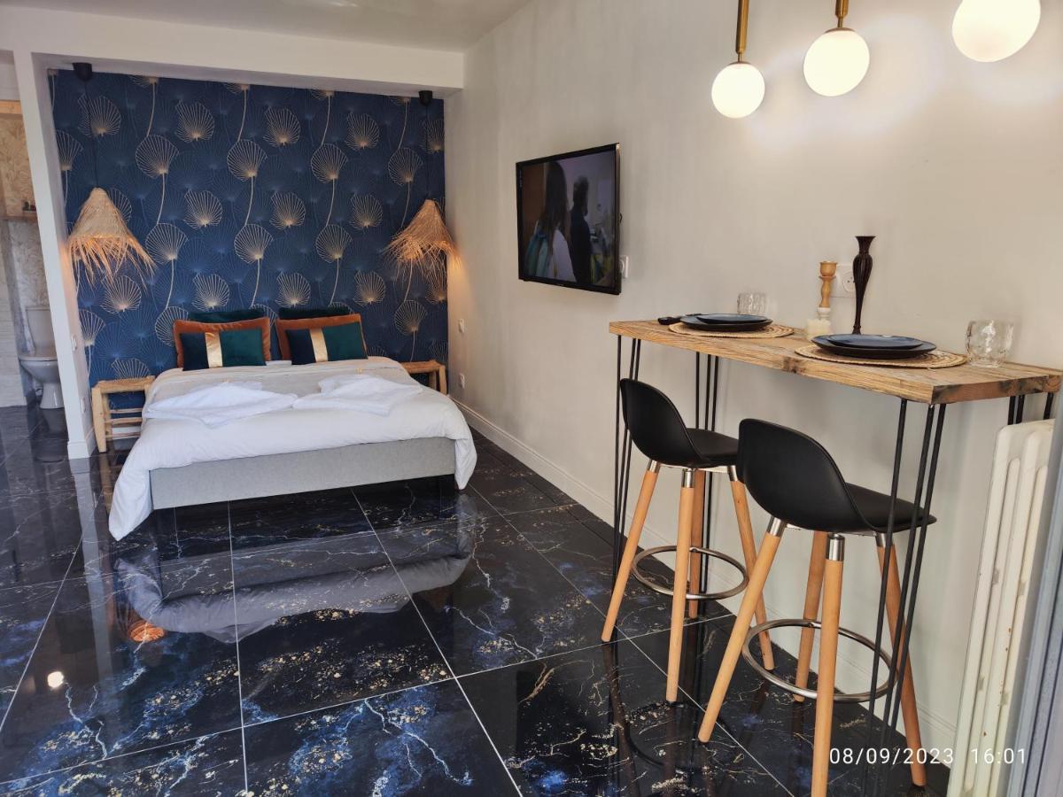 Studio Avec Jaccuzzi Saintry-sur-Seine Ngoại thất bức ảnh