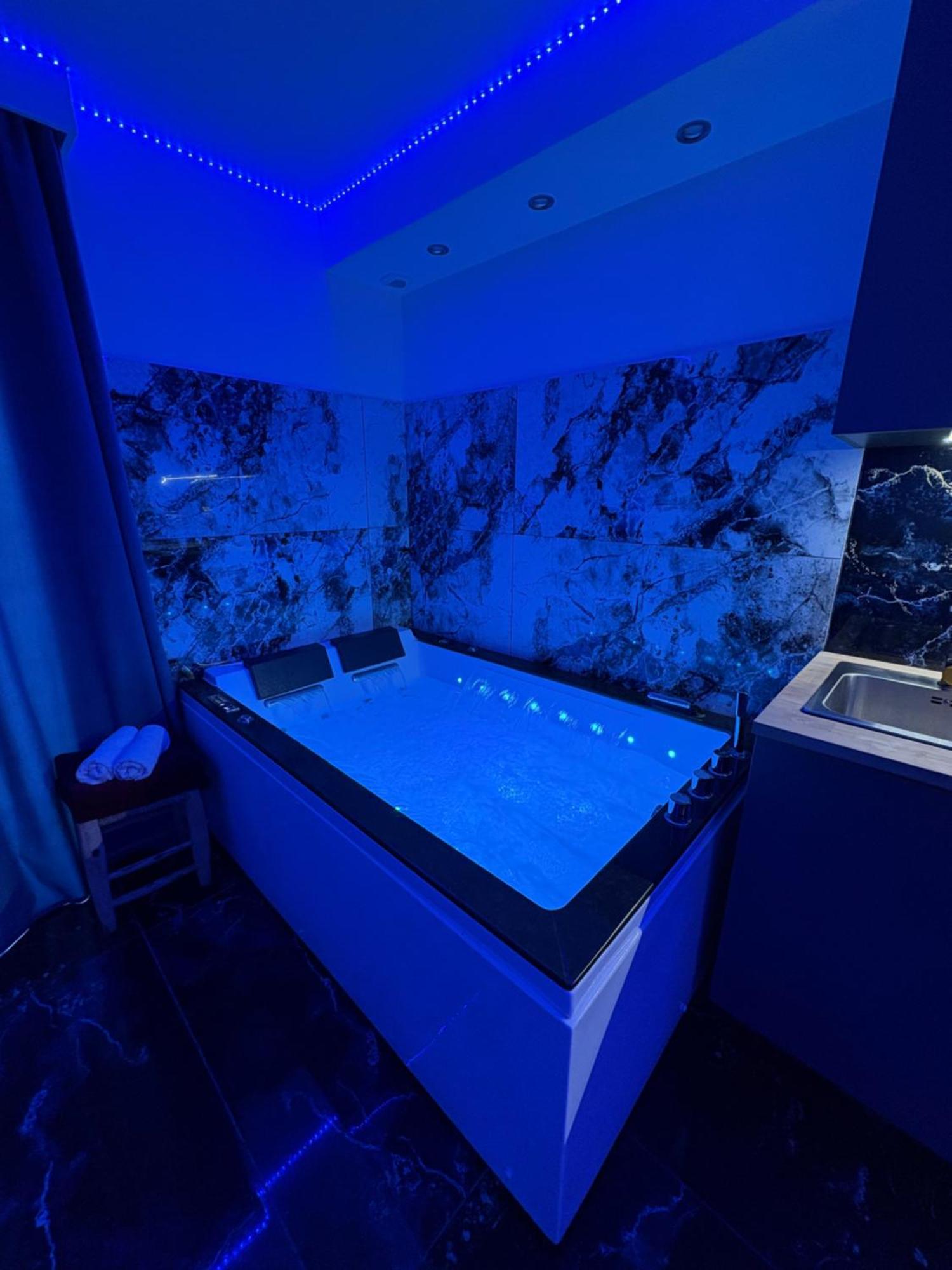 Studio Avec Jaccuzzi Saintry-sur-Seine Ngoại thất bức ảnh